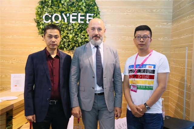 維密創(chuàng)意總監(jiān)RENE現身深圳內衣展 暢談中國內衣之道